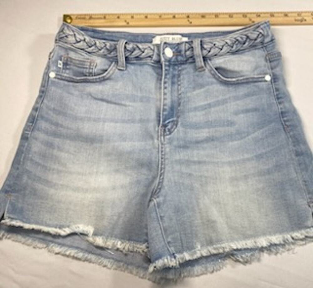 Judy Blue Light Wash Denim Shorts Braided Waistband Pink Stitching Medium